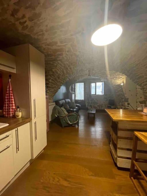 Charmante Cave Voutee 4 Personnes Saint-Jean-de-Fos Esterno foto